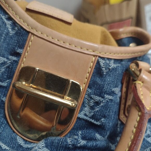 PRISTINE DISCONTINUED Louis Vuitton 💙💙Denim Pleaty mini~Wow! ✨ - Picture 13 of 16